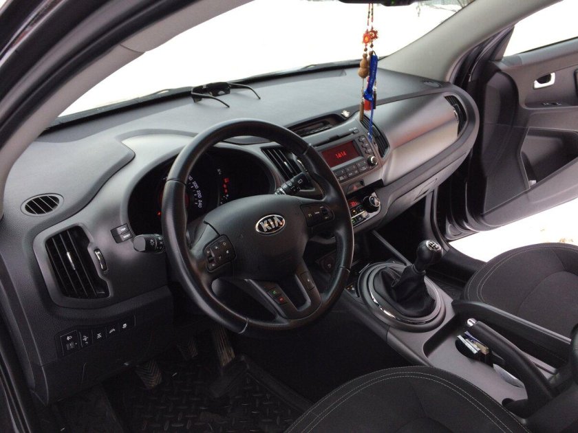 Перетяжка торпеды Киа Спортейдж 3