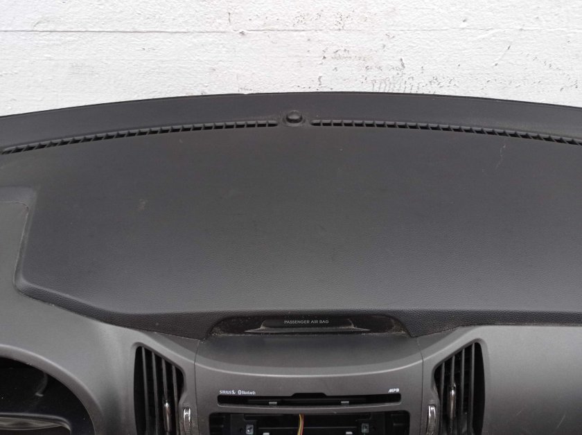 Решетка обдува лобового стекла Passat b6