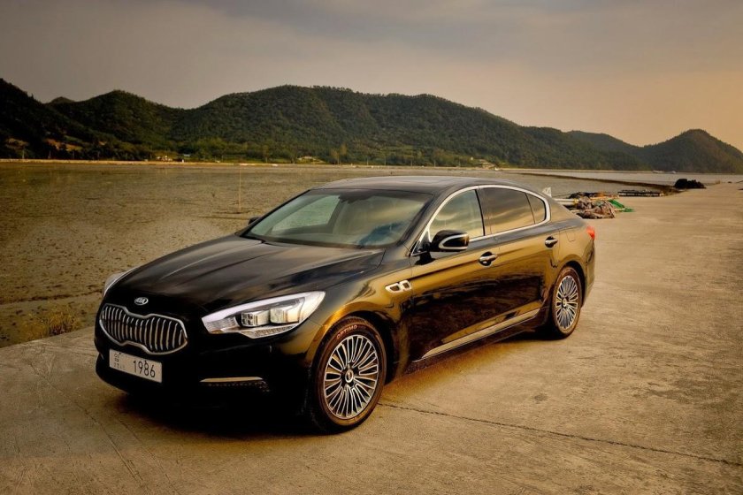 Киа Кворис 2013