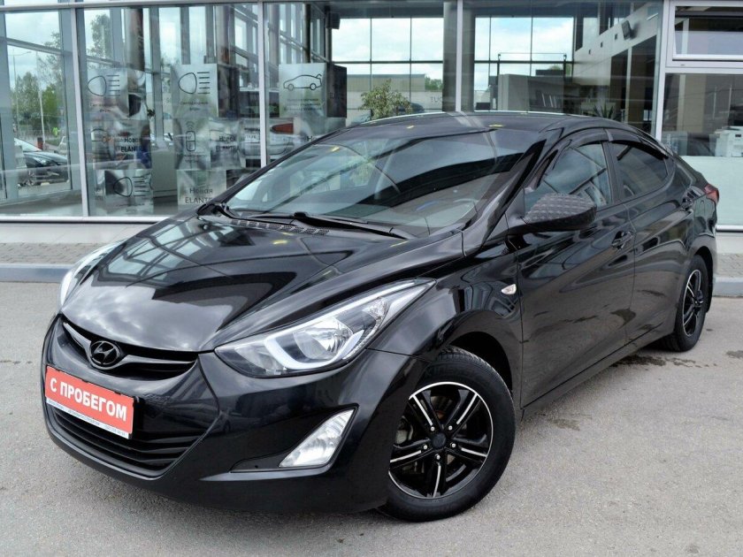 Hyundai Elantra MD черная