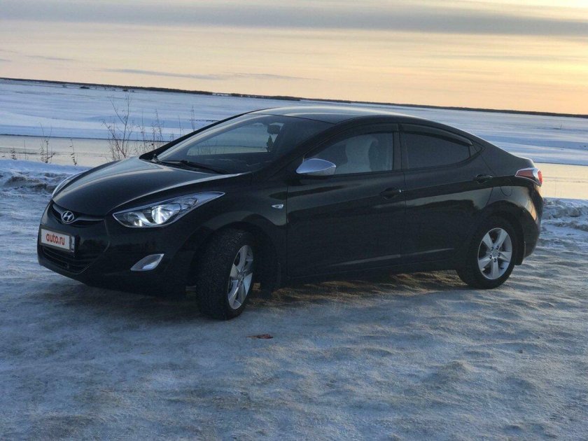Hyundai Elantra 2012