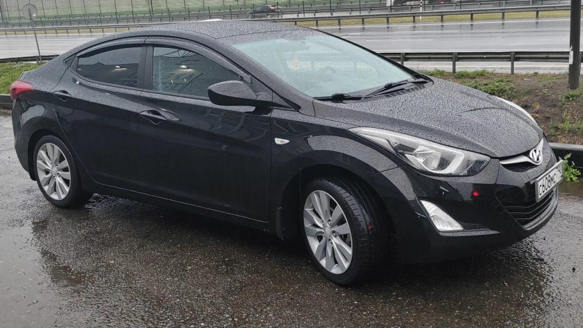 Хендай Элантра черная
