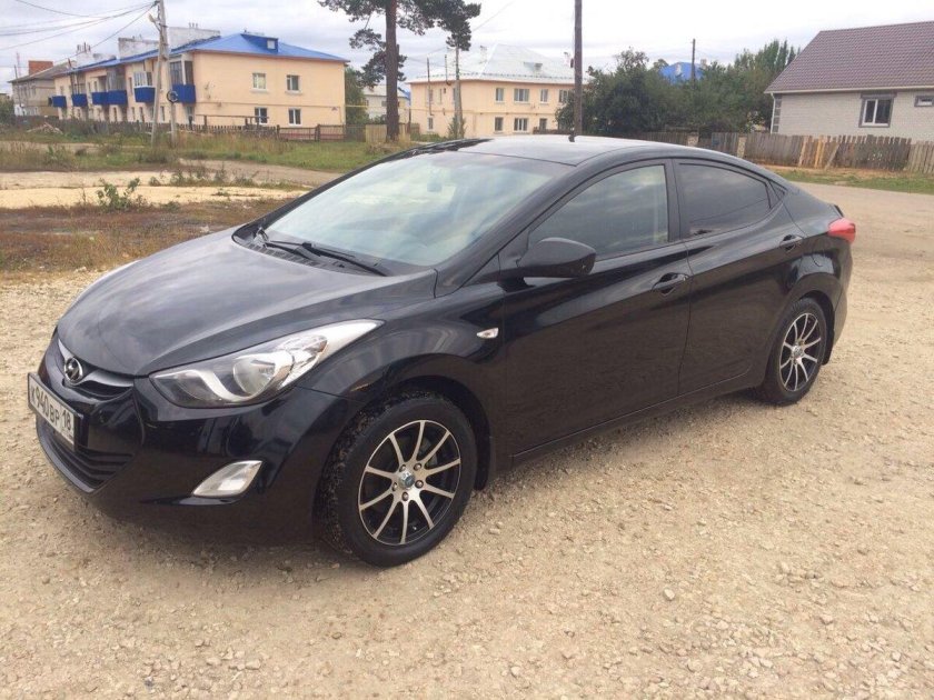 Hyundai Elantra 2011 Black