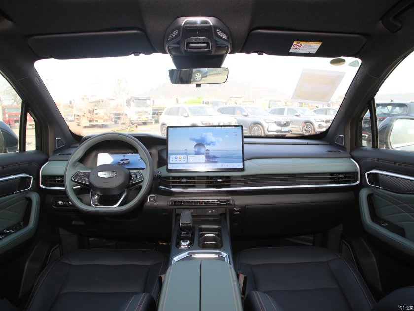 Geely Okavango l 2024