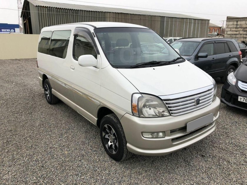 Тойота хайс региус