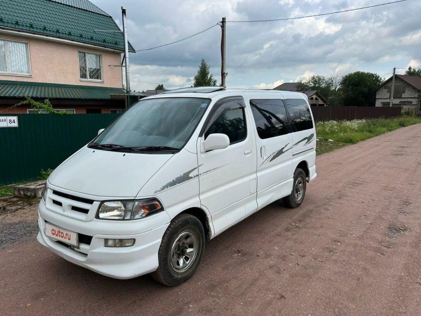 Тойота хайс региус