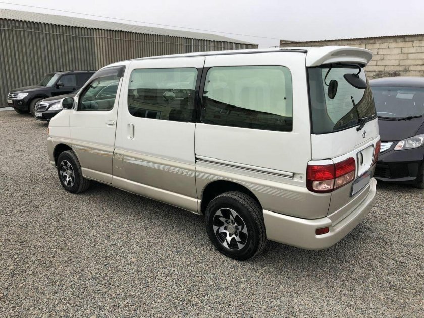 Тойота хайс региус