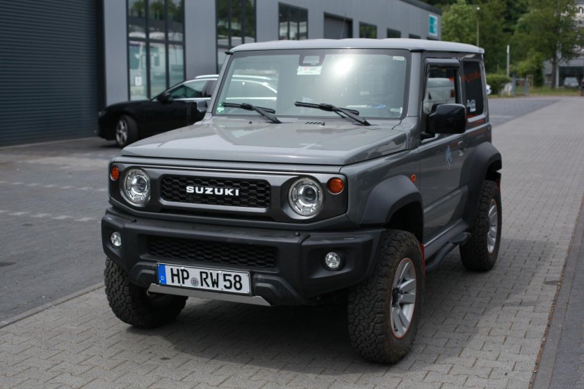 Suzuki jimny 5 дверный