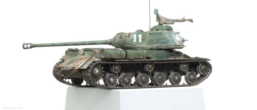 Советский тяжелый танк ИС-2 (Иосиф Сталин)