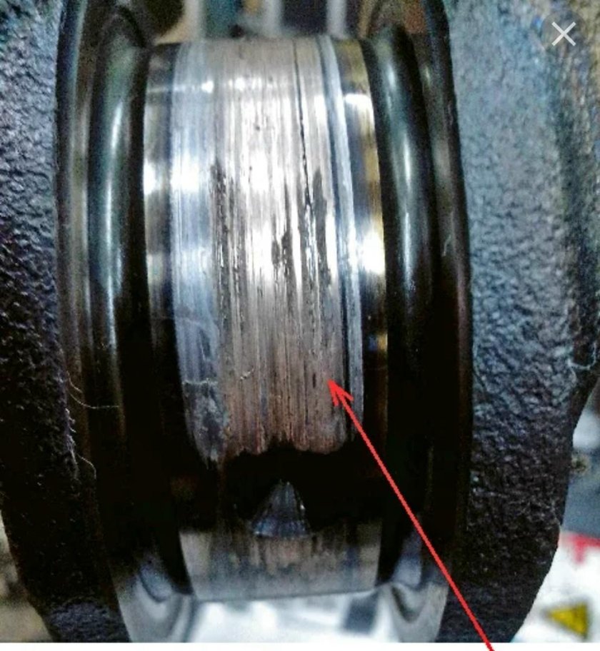Изношенные вкладыши коленвала КАМАЗ