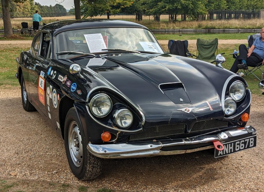 Jensen автомобиль