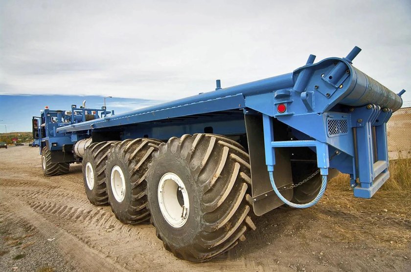 Foremost Husky вездеход