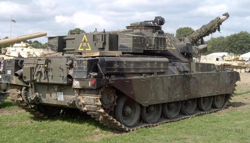 Танк Чифтен 900