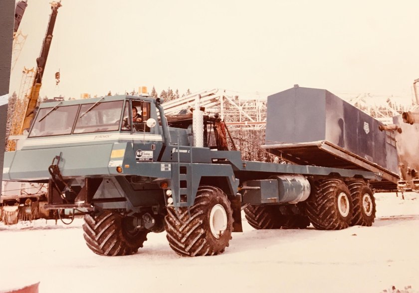 Большие грузовики