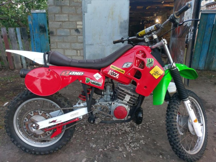 Кроссовый мотоцикл Чезет 250