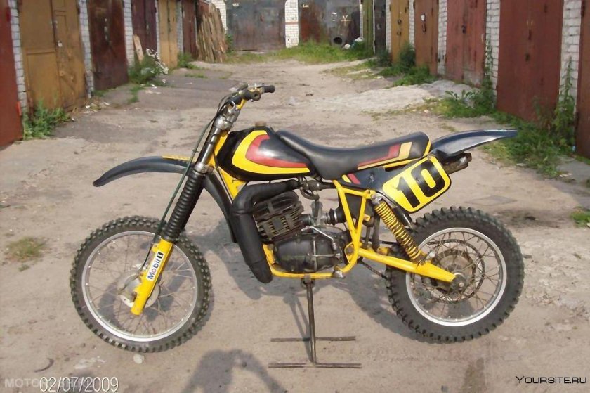 Кроссовый мотоцикл Чезет 125