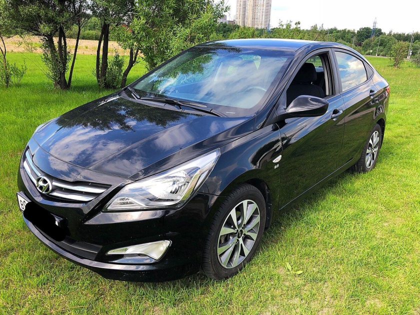 Hyundai Solaris 2015 черный