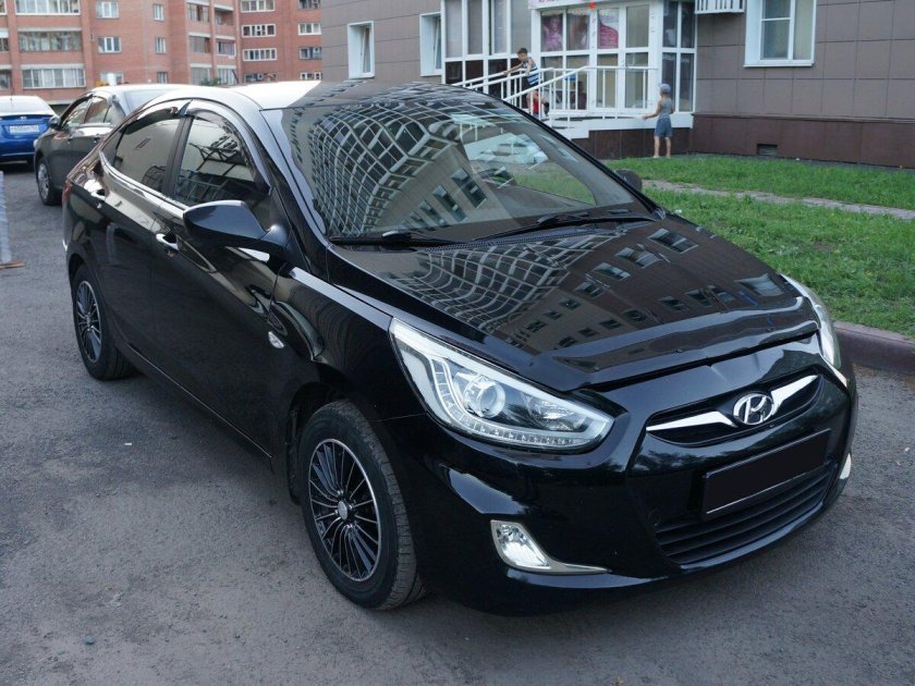 Hyundai Solaris 2014; седан; черный