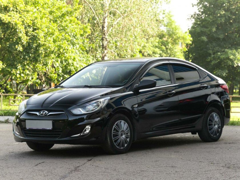 Хендай Солярис черный