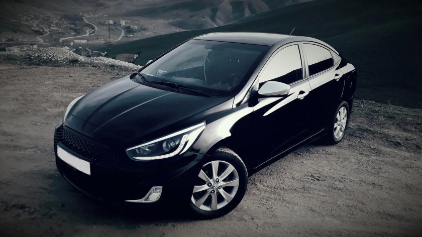 Hyundai Solaris черный