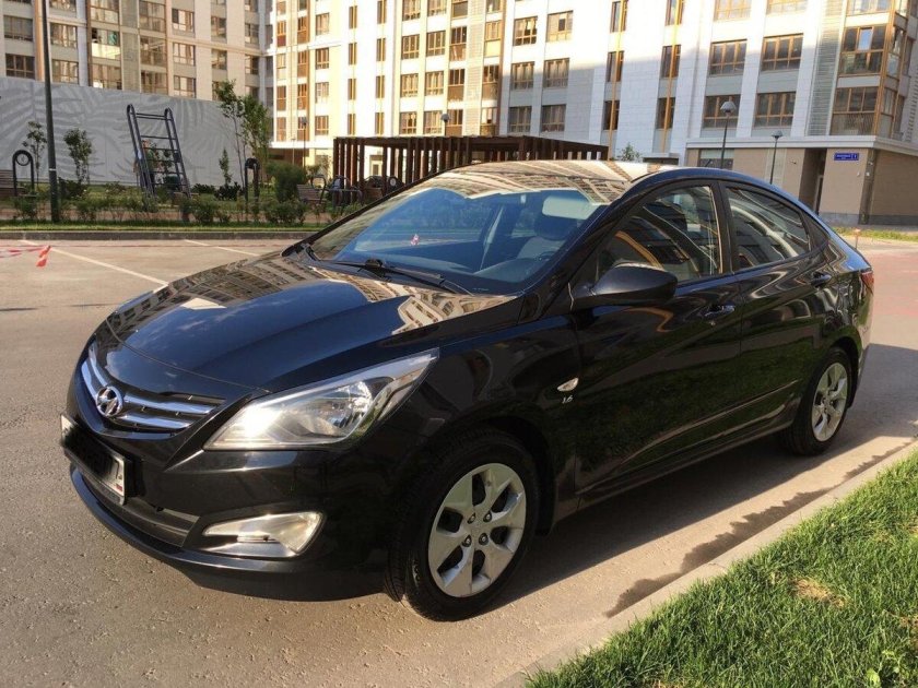 Hyundai Solaris 2014 черный