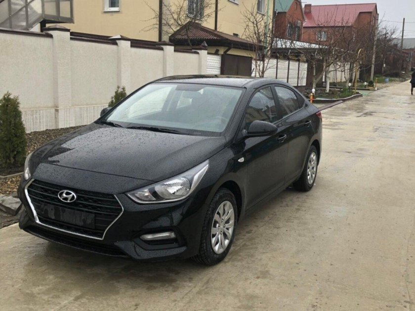 Hyundai Solaris 2018 черный