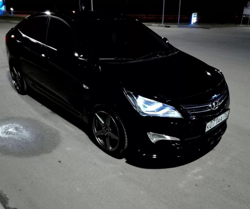 Hyundai Solaris 2015 тонированный