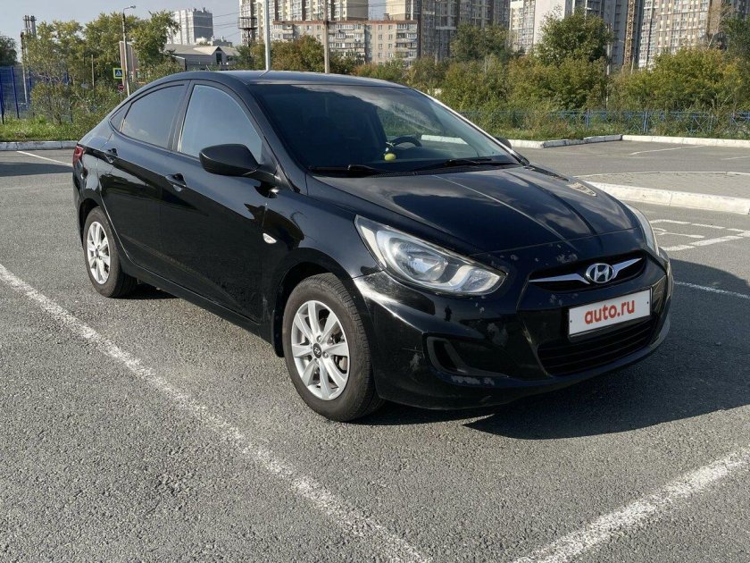 Hyundai Solaris 2010 черный