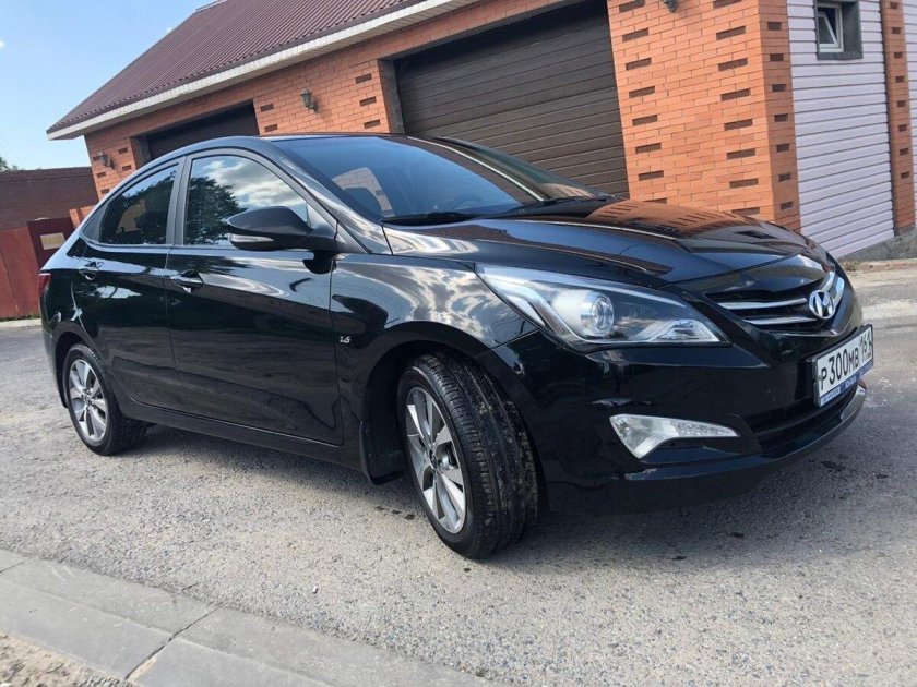 Hyundai Solaris 2014 черный