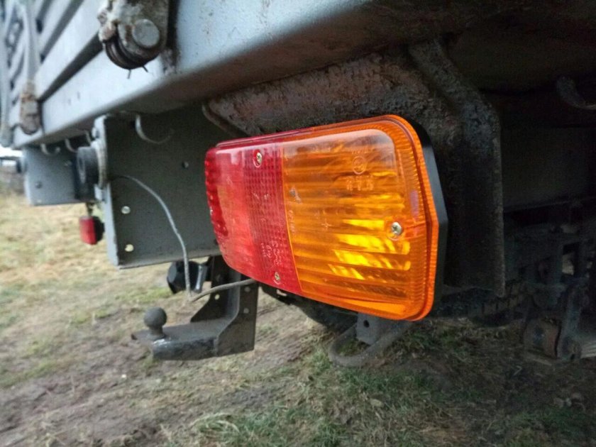 УАЗ 3303 фонарь задний противотуманный