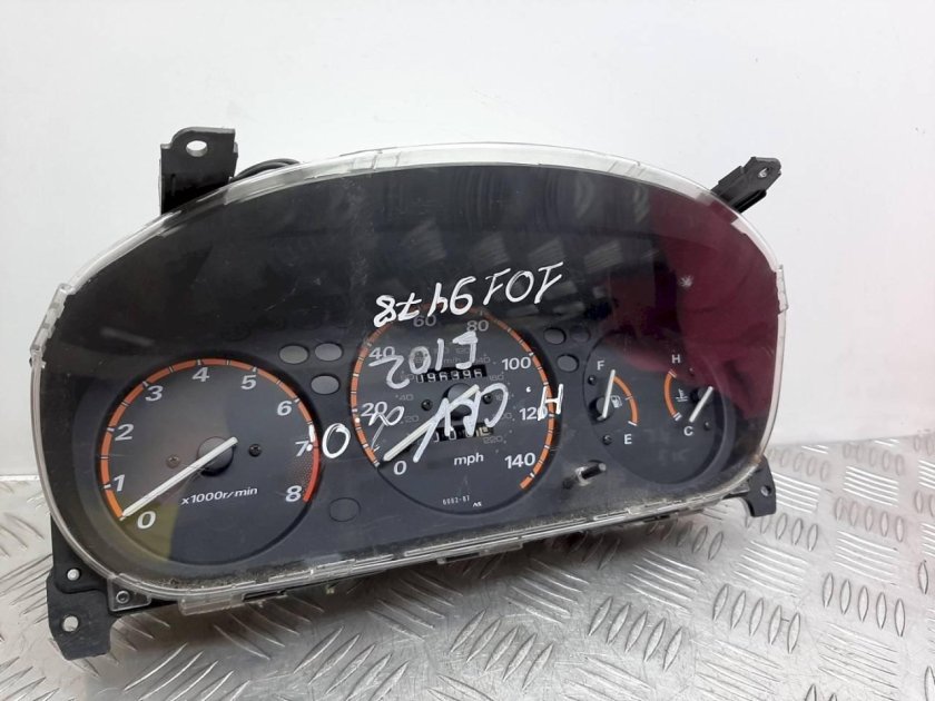 Шиток прибора Honda CR-V 2001