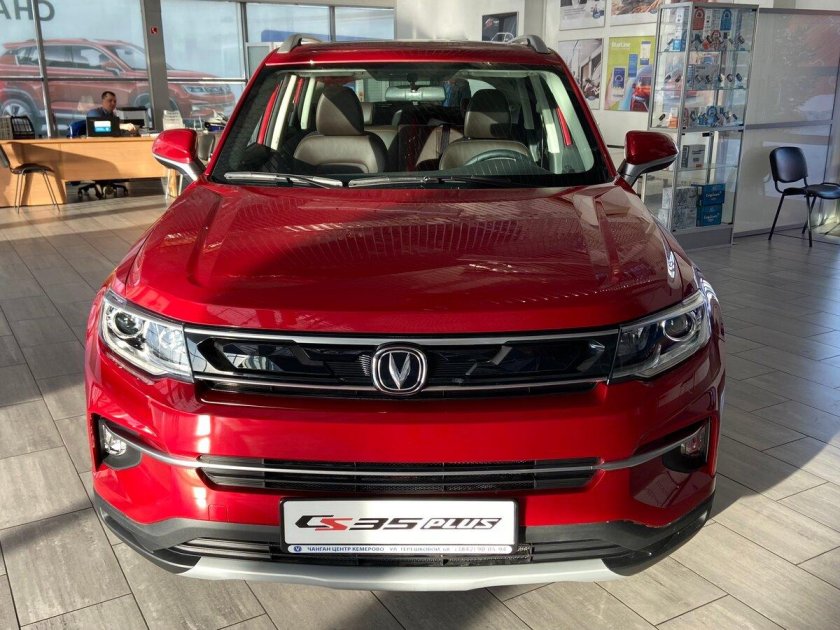 Чанган 35 Plus красный