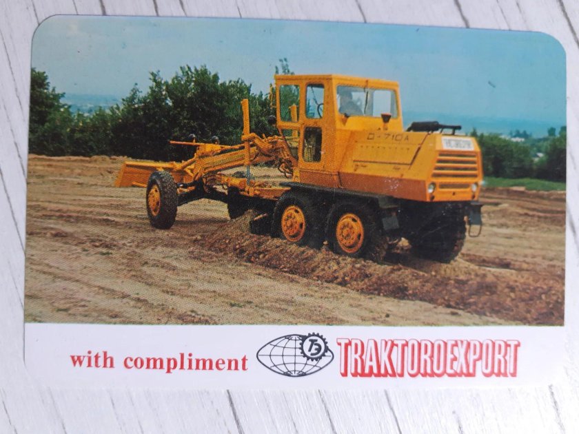 Автогрейдер д-710