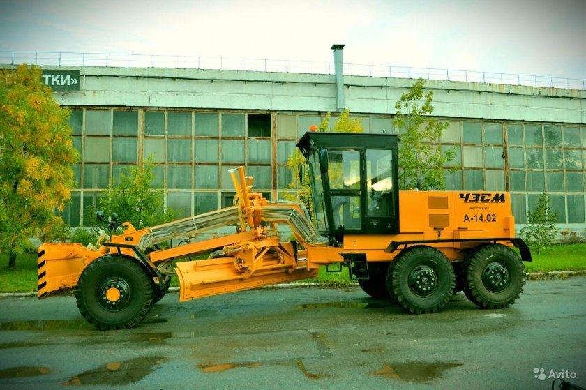 Грейдер а-120