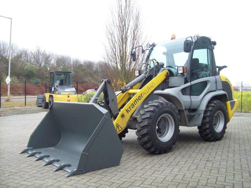 Фронтальный погрузчик Крамер