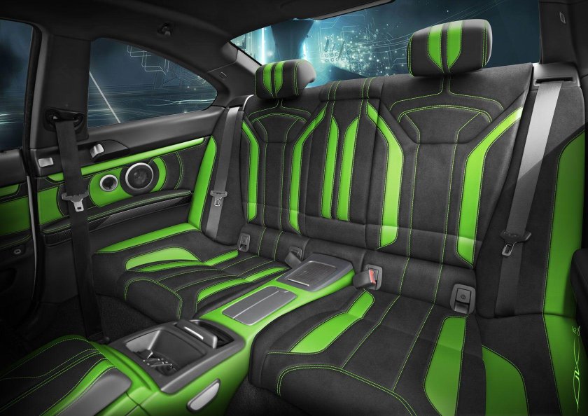 Зеленый салон авто