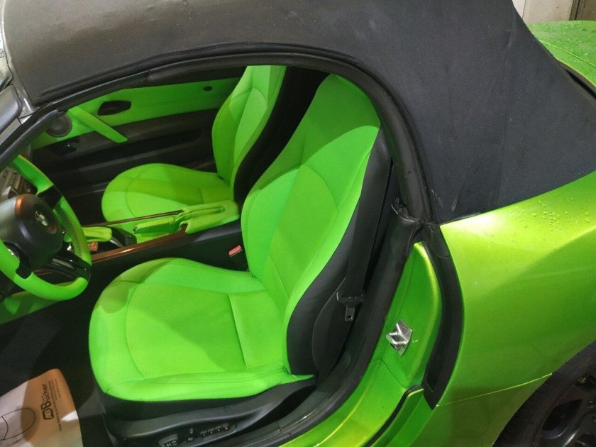 Zeekr 001 зеленый салон