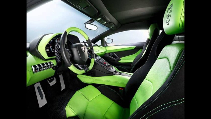 Ламборджини Aventador салон