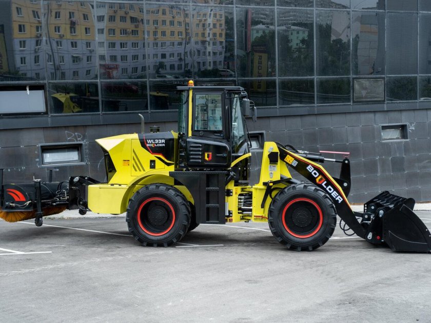 Погрузчик фронтальный Boulder wl33