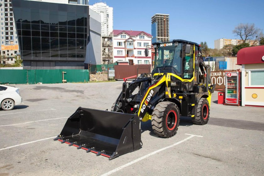 Погрузчик Boulder bl30-25