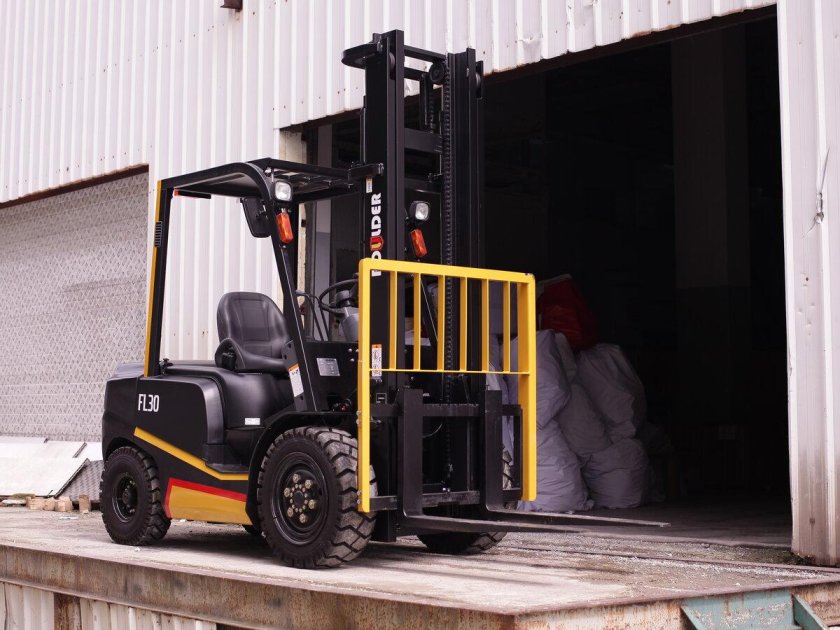 Погрузчик вилочный болдер