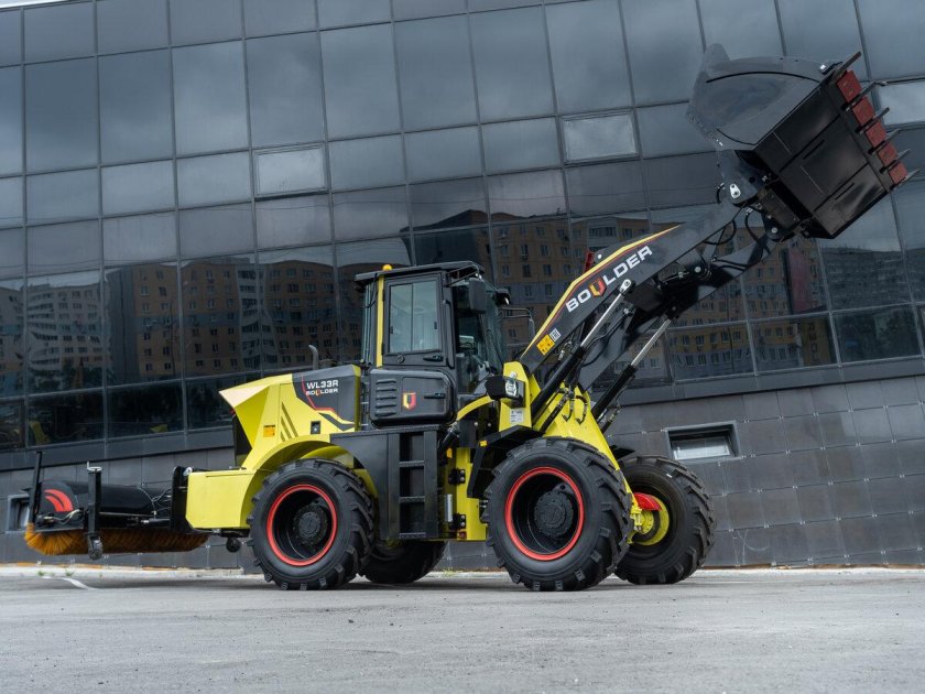 Фронтальный погрузчик Boulder