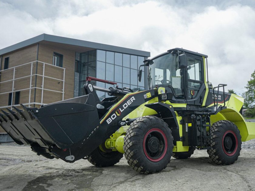 Болдер фронтальный погрузчик