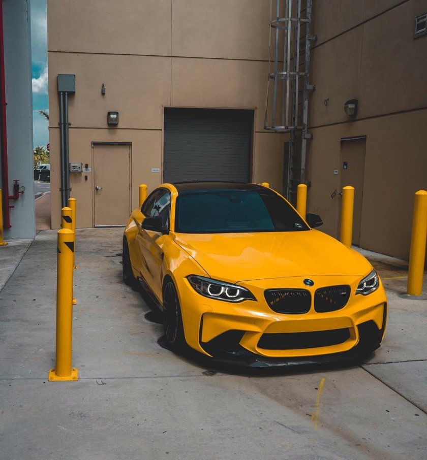 BMW m3 2022 Yellow