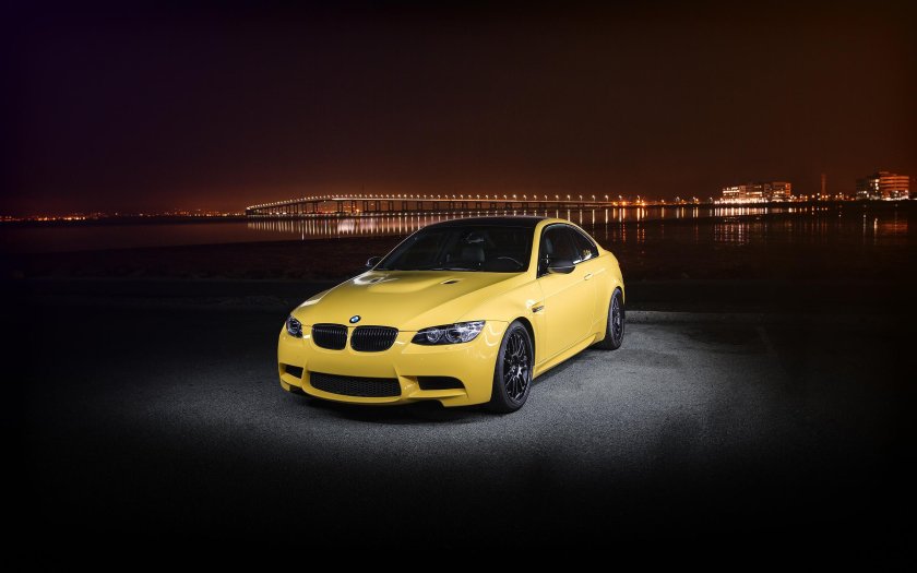 BMW m3 e92 Yellow
