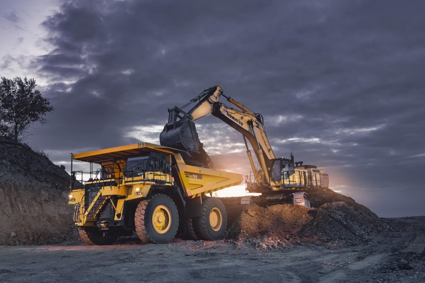 Карьерный самосвал Комацу