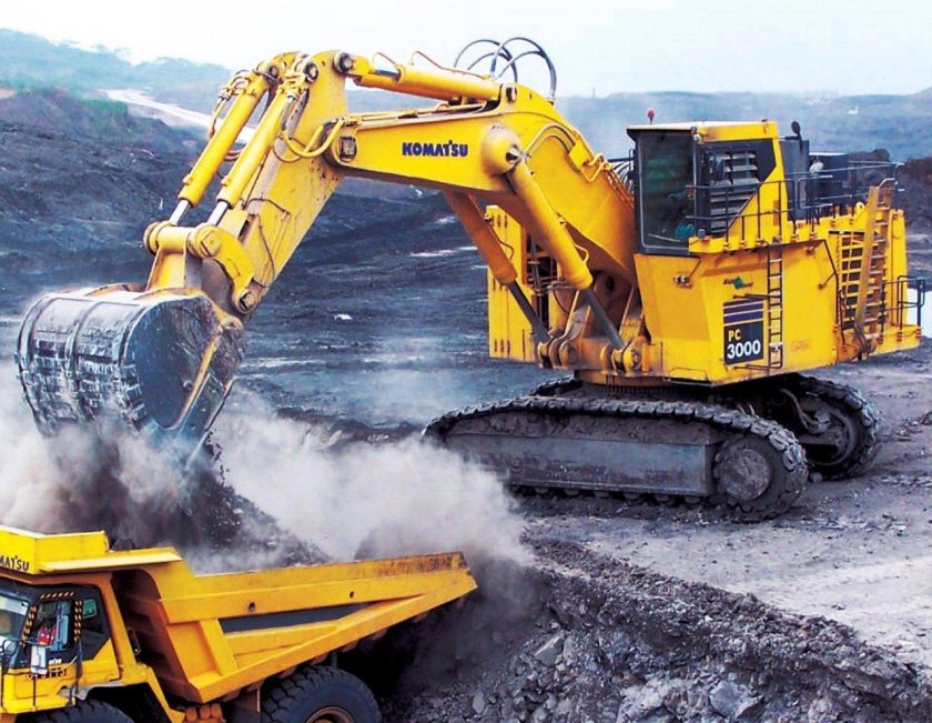 Комацу 3000 экскаватор