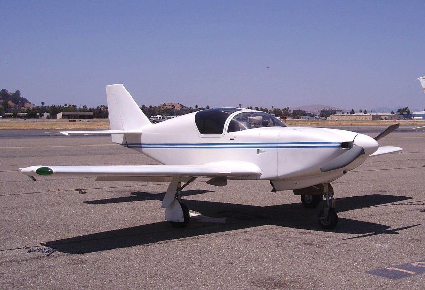 Самолет Glasair III