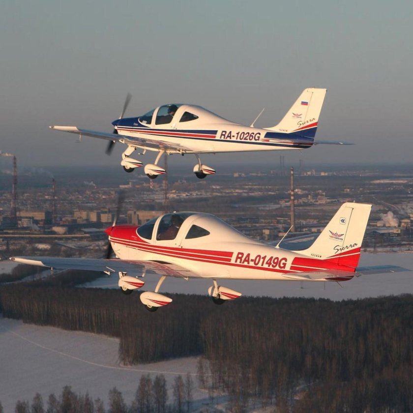 Самолет Tecnam p2002