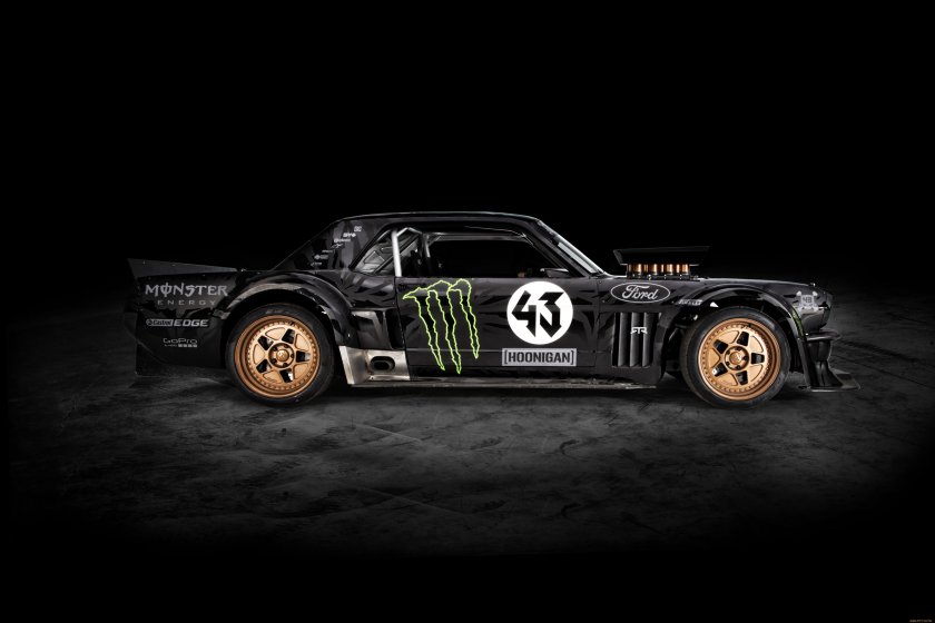 Форд Мустанг Hoonicorn